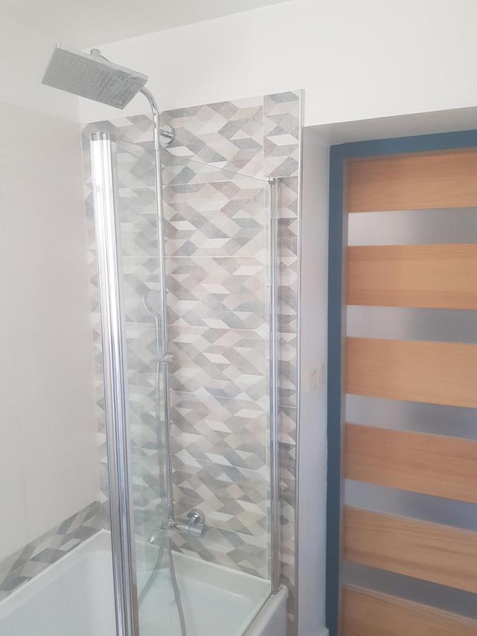 Joli Appartement 50 M2 Classe 3 Etoiles Avec Terrasse Et Jardin لا روشيل المظهر الخارجي الصورة